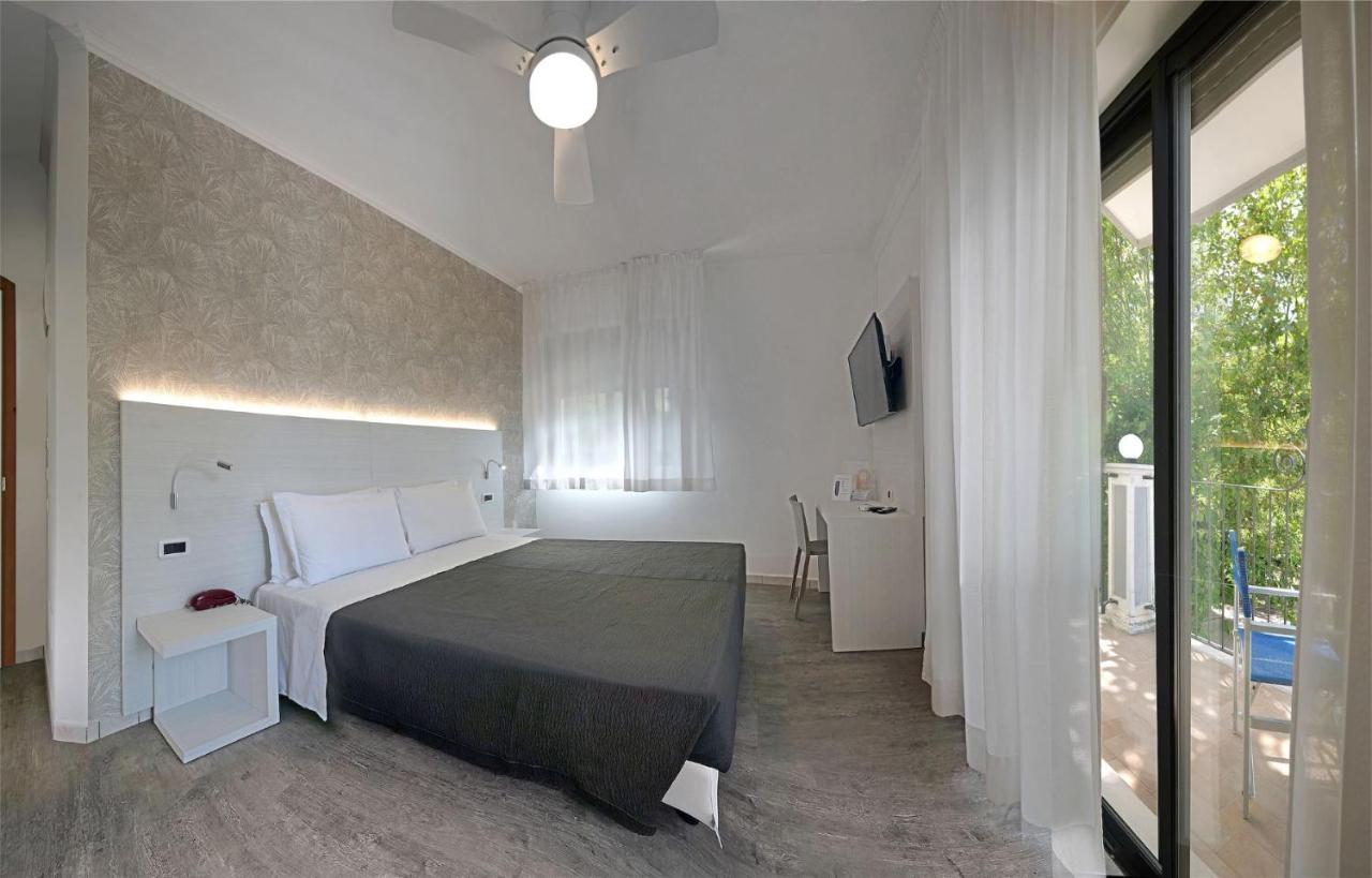 Hotel Venus Gabicce Mare Dış mekan fotoğraf