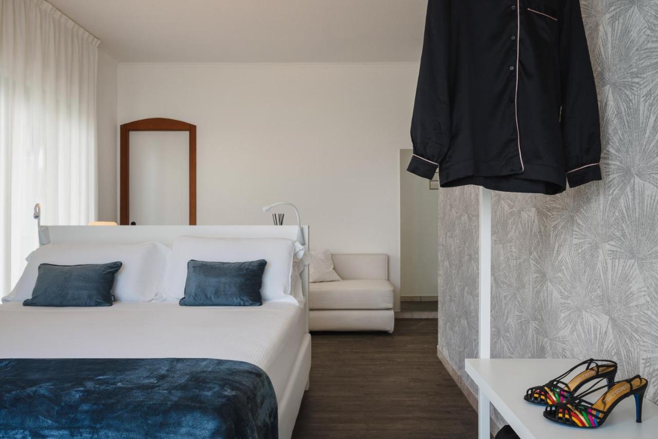 Hotel Venus Gabicce Mare Dış mekan fotoğraf