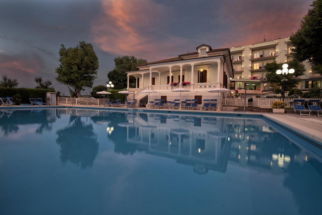 Hotel Venus Gabicce Mare Dış mekan fotoğraf