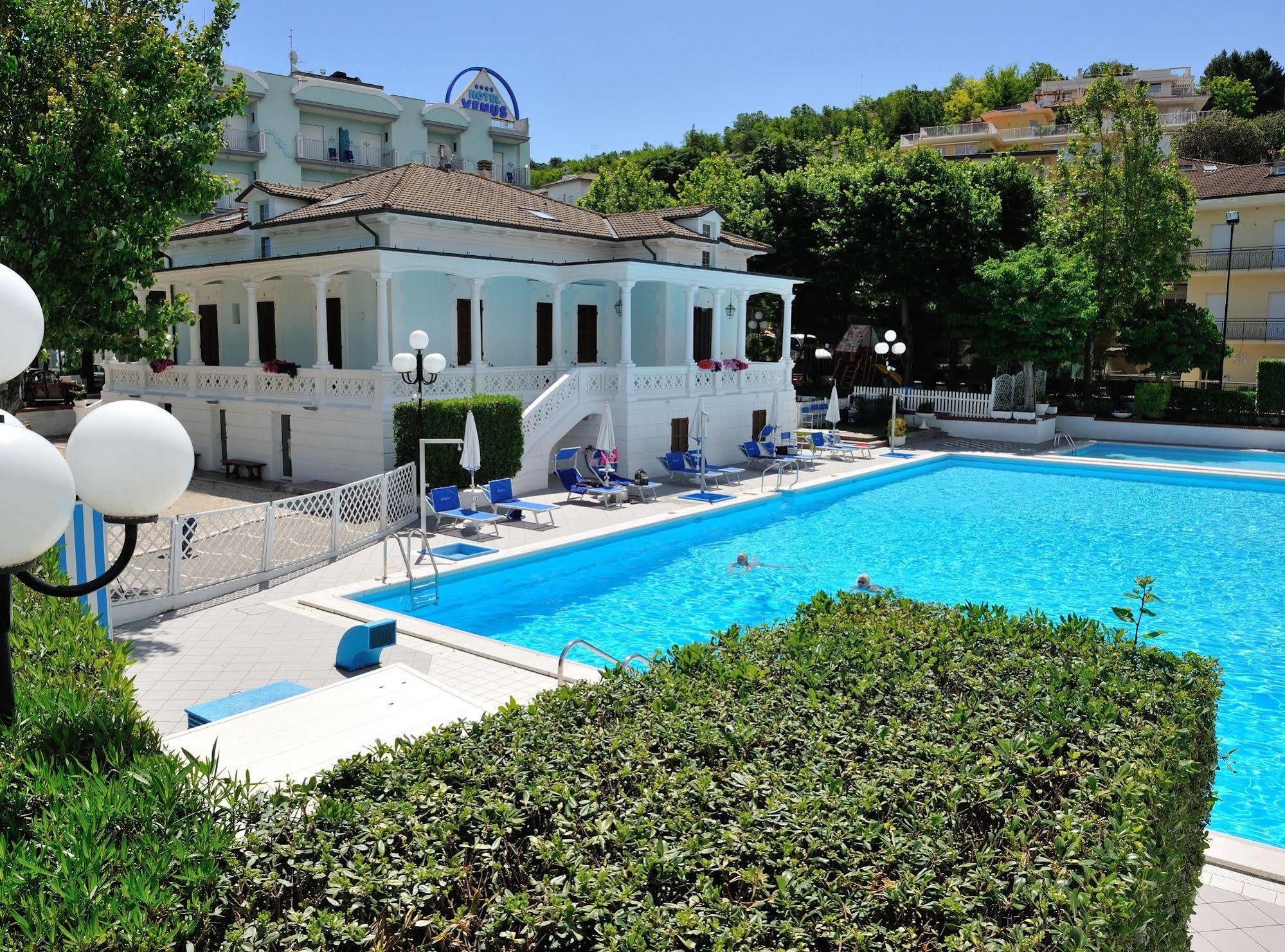 Hotel Venus Gabicce Mare Dış mekan fotoğraf