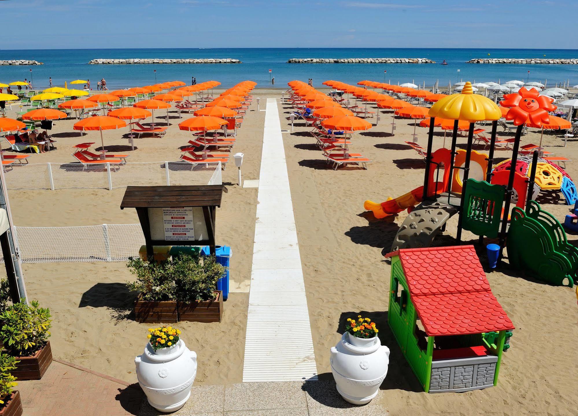 Hotel Venus Gabicce Mare Dış mekan fotoğraf