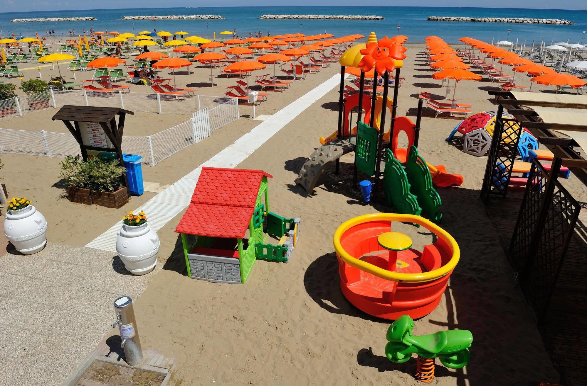 Hotel Venus Gabicce Mare Dış mekan fotoğraf
