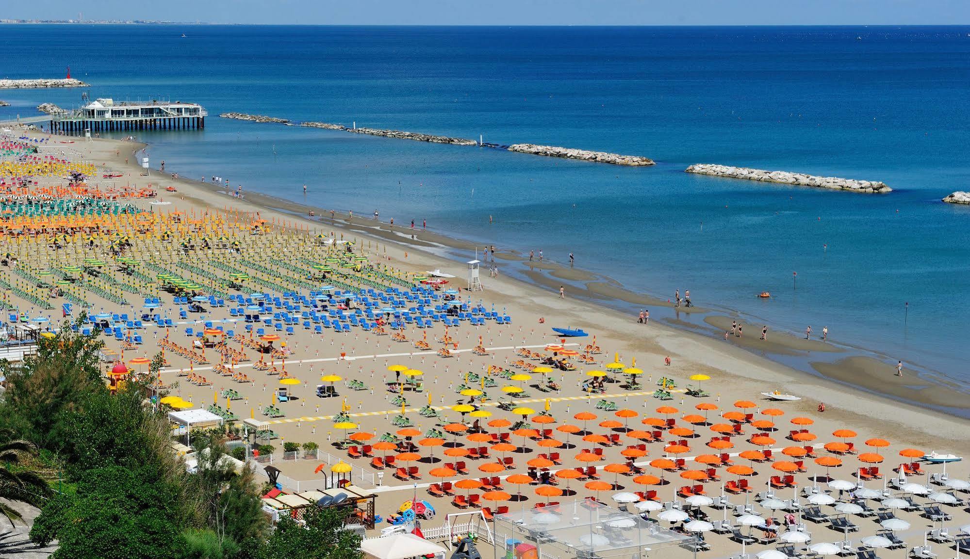 Hotel Venus Gabicce Mare Dış mekan fotoğraf